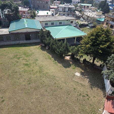 Siddhi Vinayak Hotel And Banquet Bhimtal Exterior photo