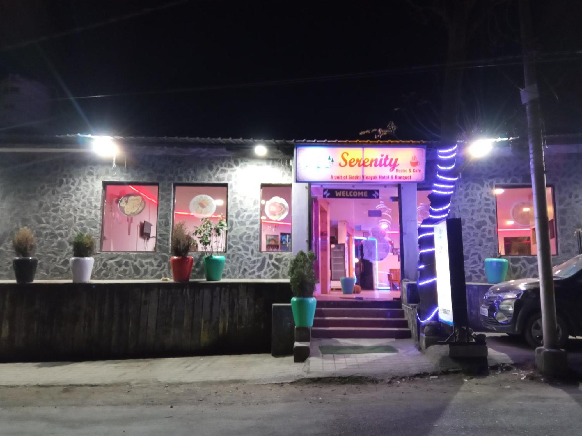 Siddhi Vinayak Hotel And Banquet Bhimtal Exterior photo