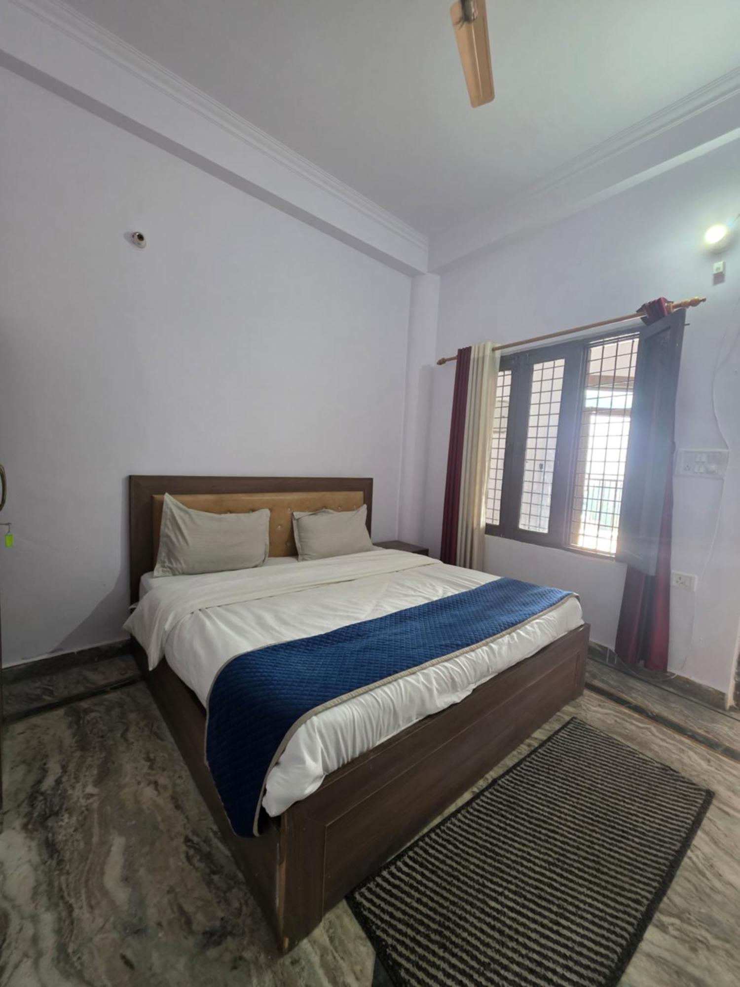 Siddhi Vinayak Hotel And Banquet Bhimtal Exterior photo